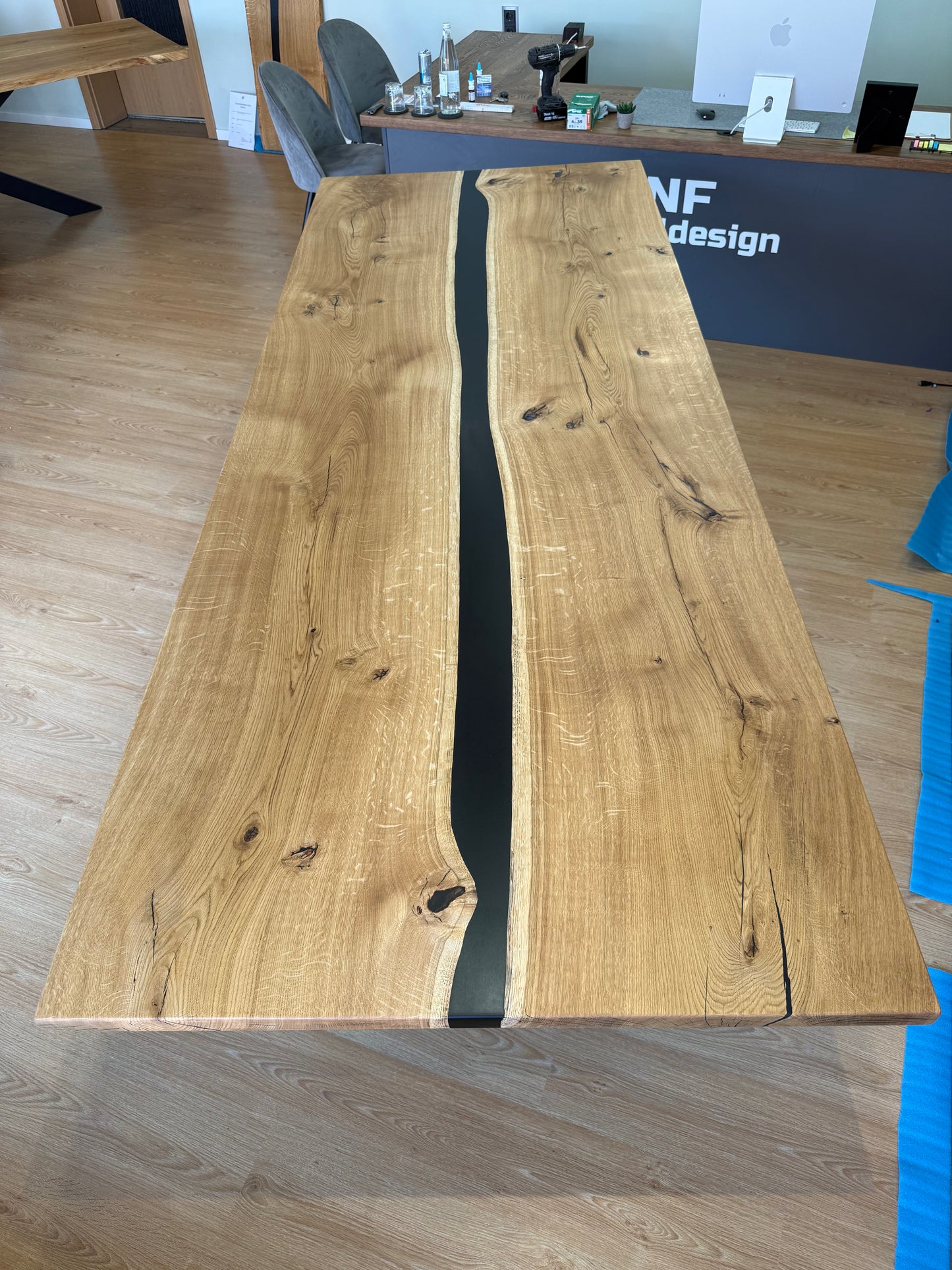 Eichentisch Epoxidharz Rivertable 290 x 110cm