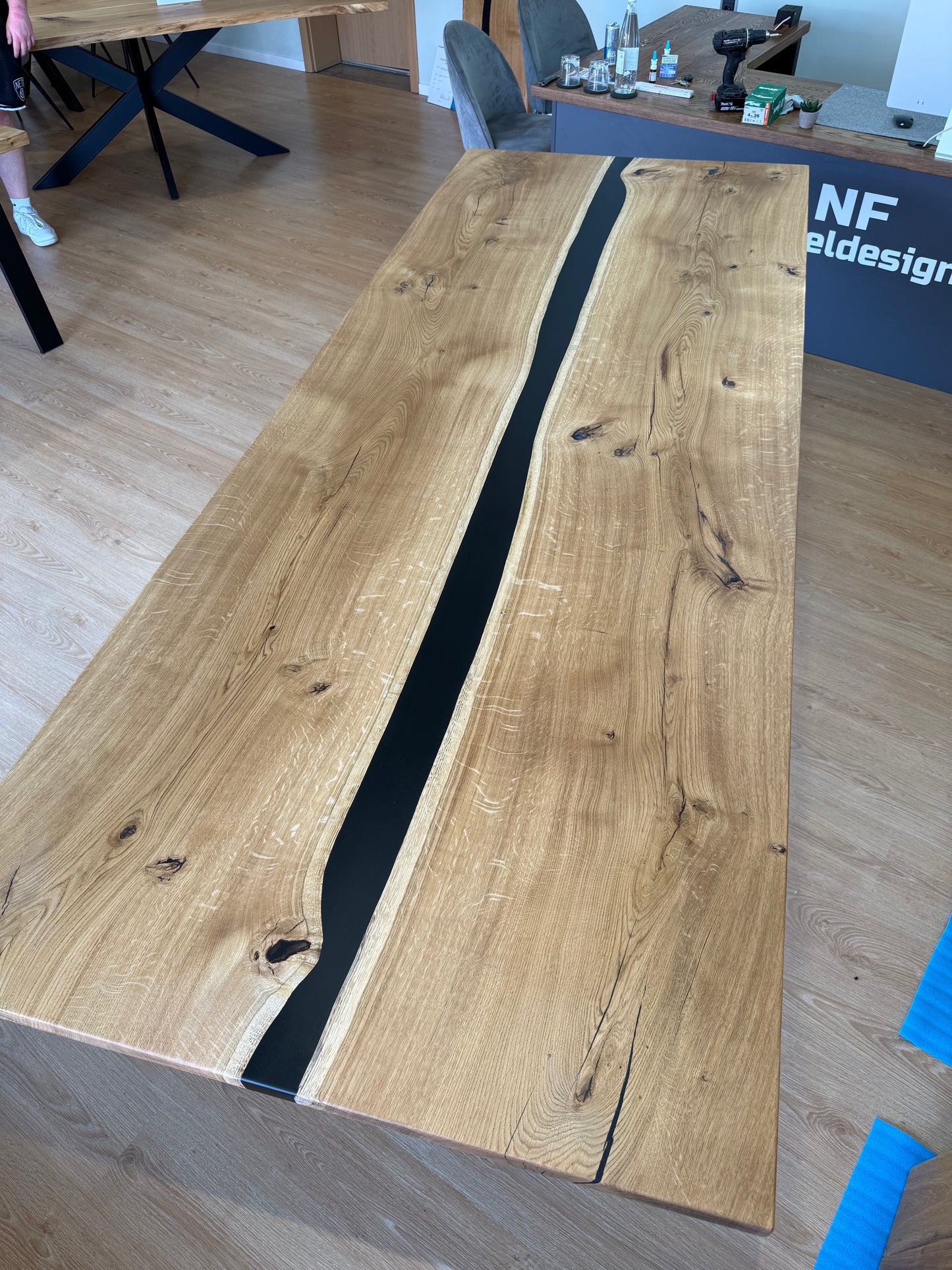 Eichentisch Epoxidharz Rivertable 290 x 110cm